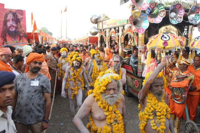 Do not engage yourself in the bondages from the body and through the body, re-cognize you are Pure&nbsp;Consciousness!